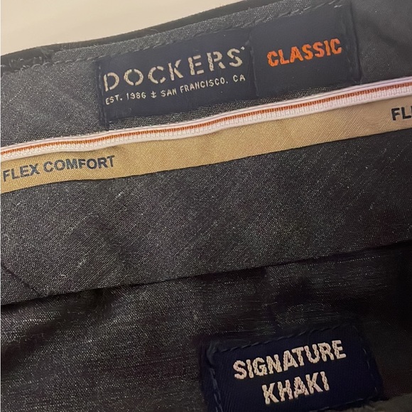 New Dockers Black Khakis Size 32x32. - Picture 2 of 3